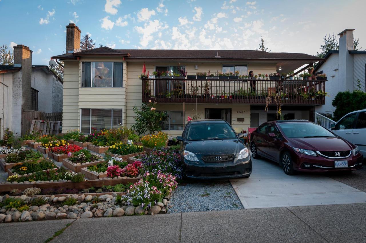 Guest Suite Private Retreat For 2 Guests With Ac - 4 Units Available Abbotsford Exterior photo