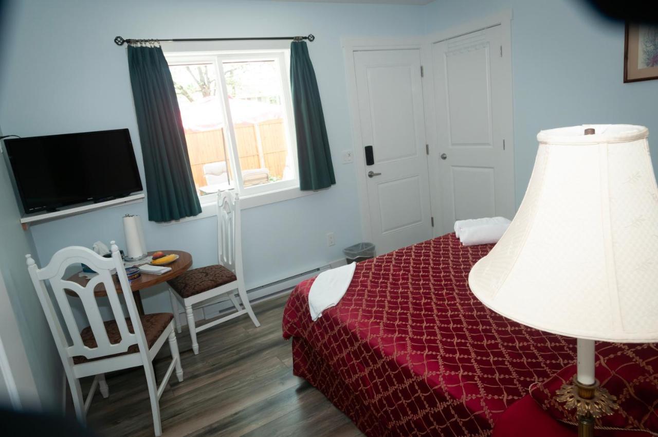 Guest Suite Private Retreat For 2 Guests With Ac - 4 Units Available Abbotsford Exterior photo