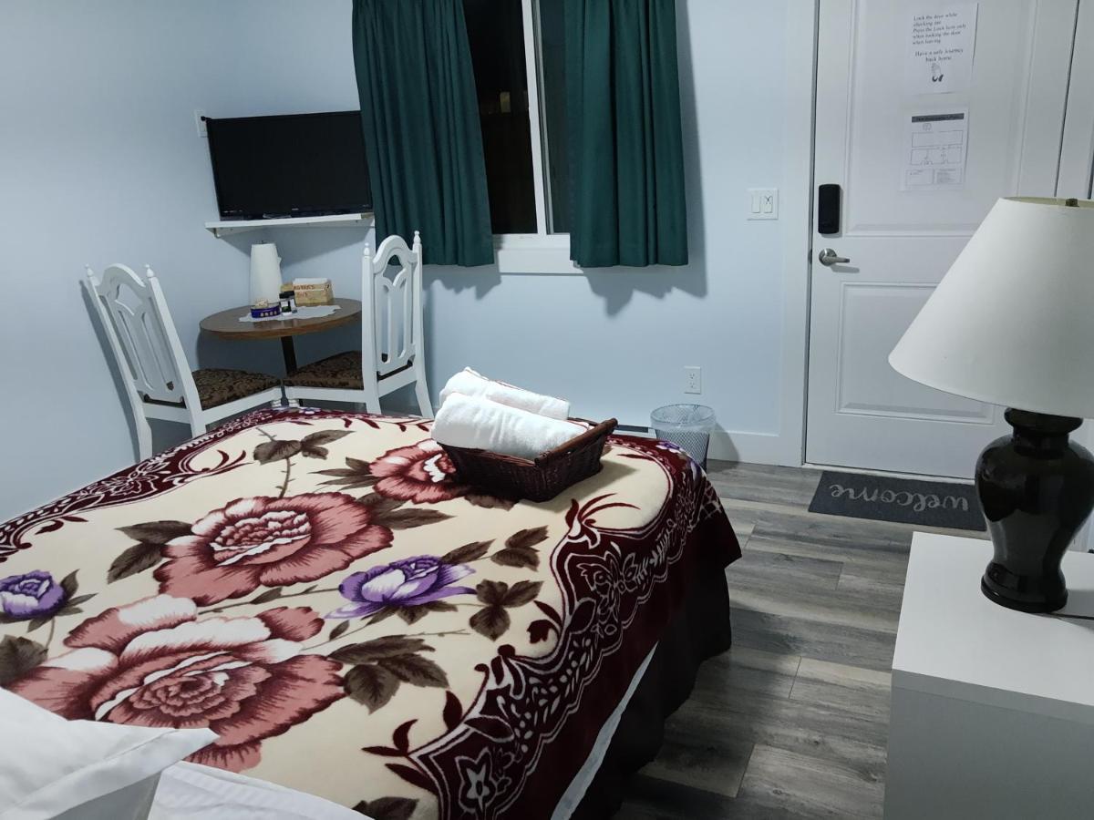 Guest Suite Private Retreat For 2 Guests With Ac - 4 Units Available Abbotsford Exterior photo