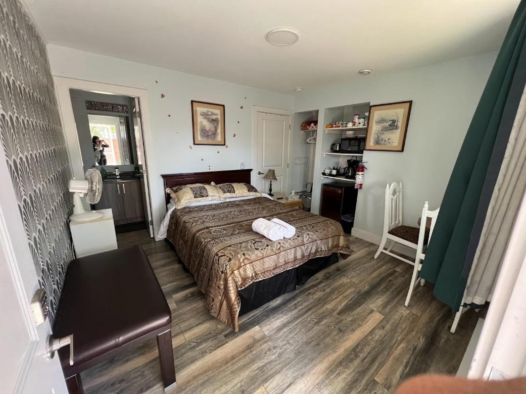 Guest Suite Private Retreat For 2 Guests With Ac - 4 Units Available Abbotsford Exterior photo